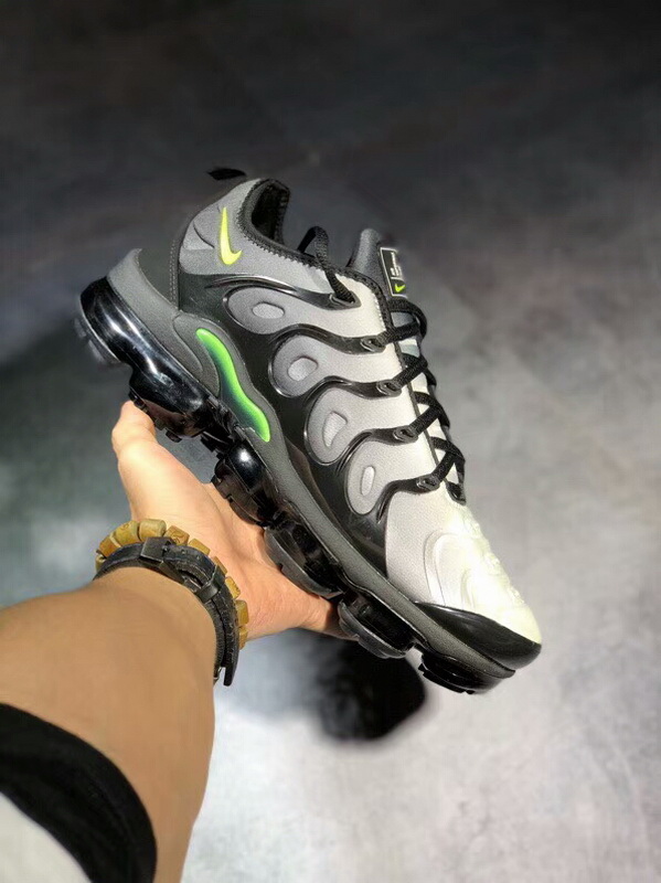 Authentic Nike Air Vapormax Plus 1